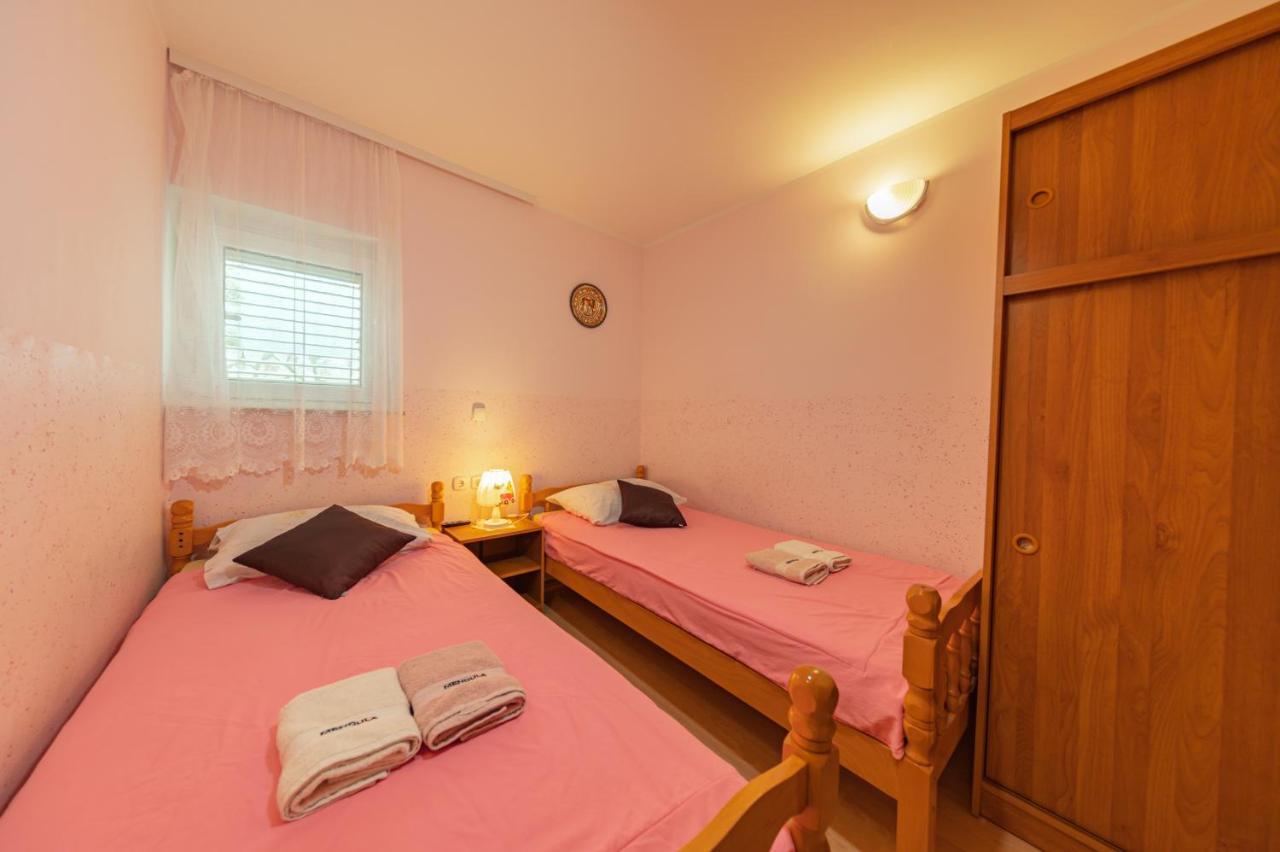 Apartmens Mendula Apartment Senj  Luaran gambar