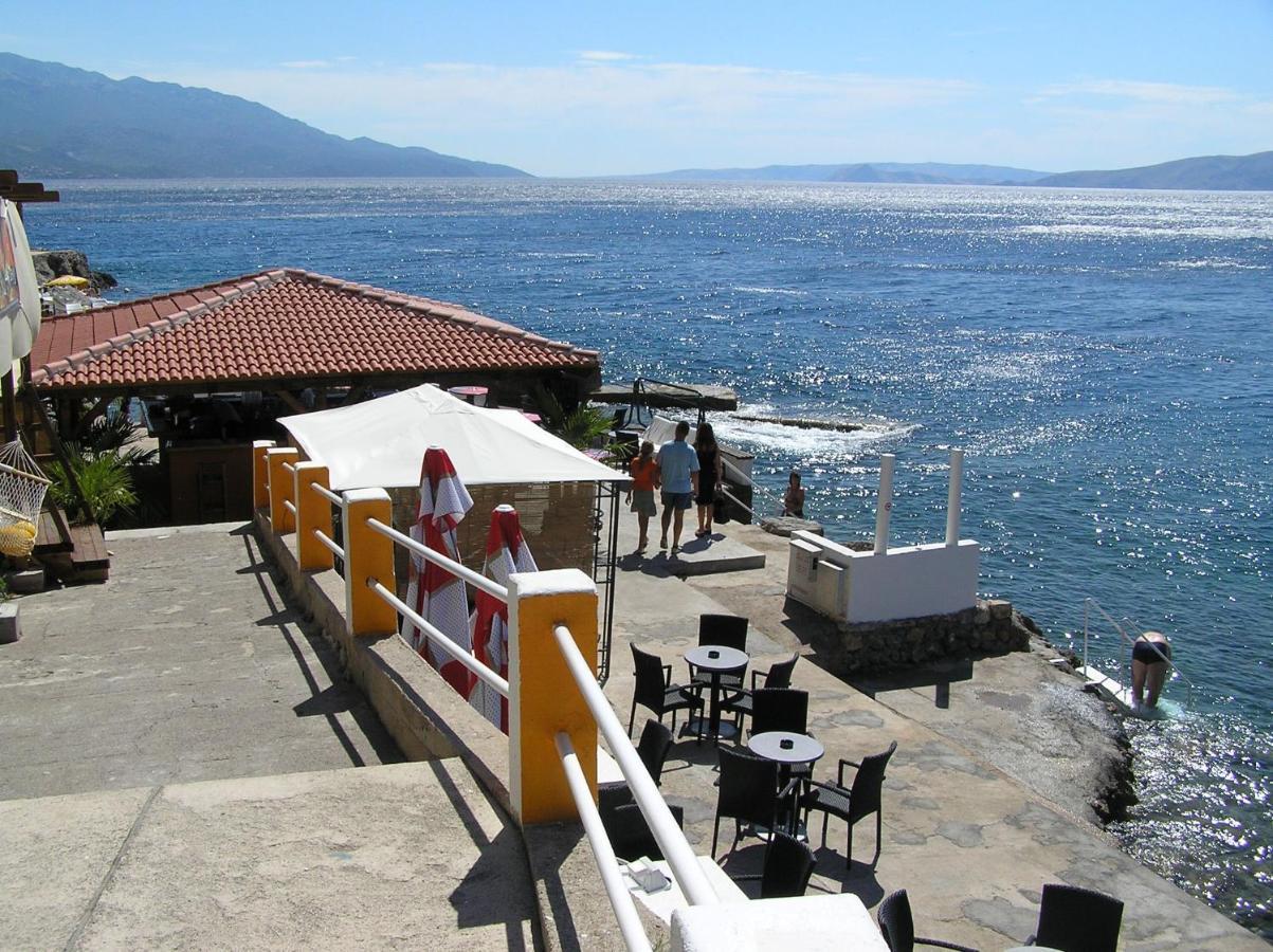 Apartmens Mendula Apartment Senj  Luaran gambar